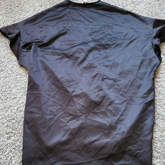 Black Satin Kimono one size Victoria's Secret - Picture 5 of 9